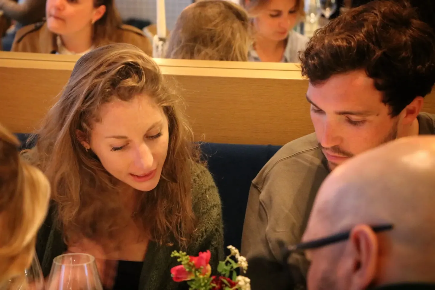 Salle chaleureuse du restaurant Barbo à Paris 14